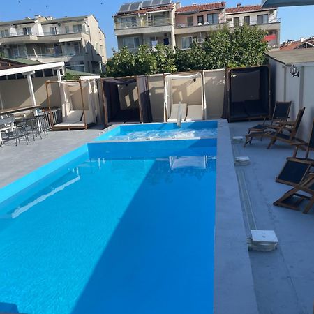 Family Hotel Malibu Tschernomorez Exterior foto